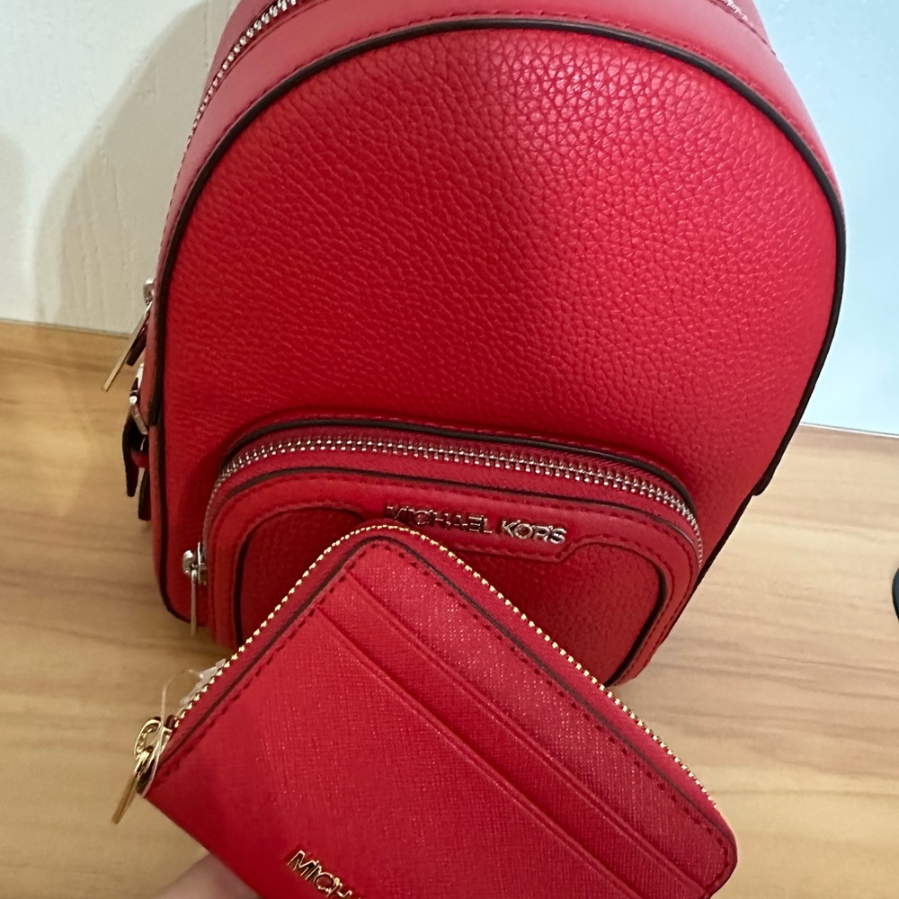Michael Kors XS backpack convertible to crossbody and wallet - Picture 2 of 6